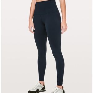 Lululemon wunder under
